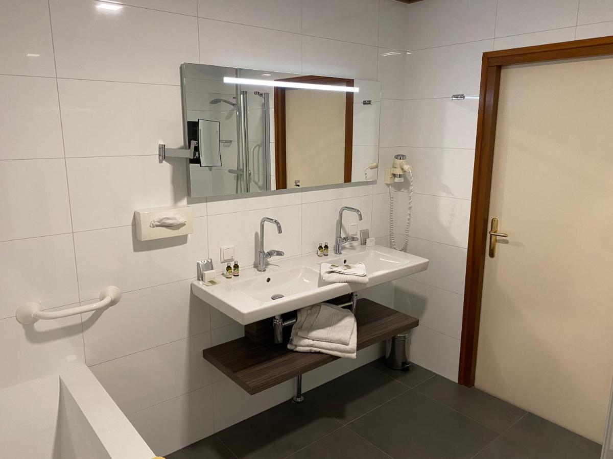 Hotel Faber Хогезанд Экстерьер фото